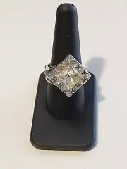 Paparazzi Transformational Twinkle Ring - White