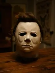 1978 Michael Myers Mask 23.5in TM24
