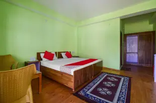 OYO 49818 Hotel Sodhnam