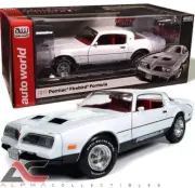 AUTOWORLD AMM1318 1:18 1977 PONTIAC FIREBIRD FORMULA (CAMEO WHITE)