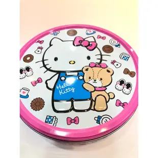 日本帶回來的Hello Kitty餅乾的收納鐵盒