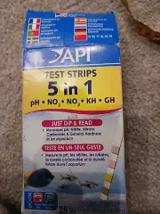 LM API 5 in 1 Aquarium Test Strips 25 ct