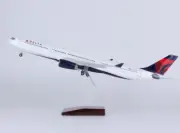 47CM 1:135 DELTA AIRBUS A330 Passenger Airplane Landing Gears ​Resin Plane Model