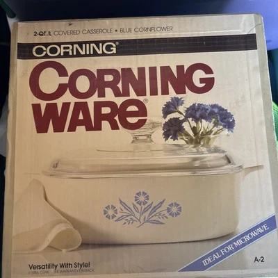 Vintage CORNING WARE BLUE CORNFLOWER 2 QT CASSEROLE DISH A-2 PYREX LID NIB