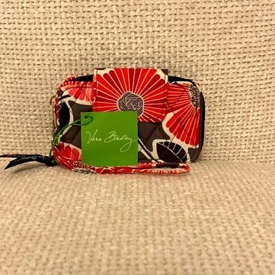 BNWT Vera Bradley Smartphone Wristlet