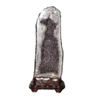 在飛比找momo購物網優惠-【古緣居】巴西天然紫水晶洞 +木製底座(27.75公斤)