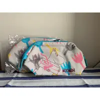 在飛比找蝦皮購物優惠-Moomin化妝包 筆袋 小帆布包 卡通圖案 化妝包 嚕嚕米