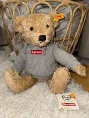 Supreme x Steiff Elmar Bear FW18 Brand New Rare Limited Edition