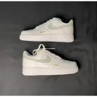 在飛比找蝦皮購物優惠-Nike Air Force 1 抹茶 白綠 金勾 休閒鞋 