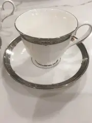 LENOX CLASSICS COLLECTION VINTAGE JEWEL PAIR OF TEA COFFEE CUPS AND SAUCERS2SET.