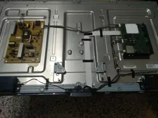 SONY 50吋液晶電視型號KDL-50W700A 面板破裂拆賣