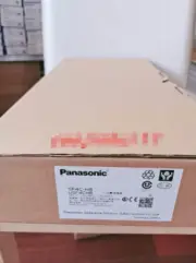 1PC Panasonic SF4C-H8 SF4CH8 SAFETY LIGHT CURTAIN BRAND New Expedited Shipping