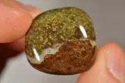 DRAGON BLOOD JASPER Tumbled Stone 2.7cm 26g Dragonstone Crystal, Courage
