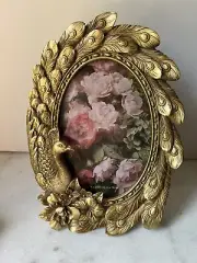 Peacock Picture Frame Oval Opening for 4x6” Photo Picture Gold