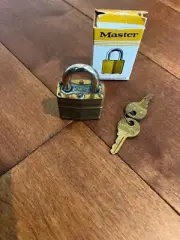 Master Lock Padlock maximum security, #4 Laminated Brass, USA Made, Vintage