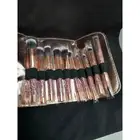 New 10 piece make up Brushes kit in travel case glitter handles asst. Sizes
