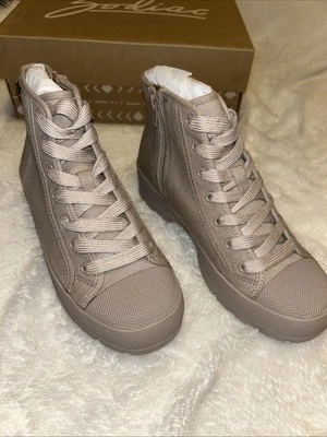 ZODIAC Women Booties Ankle Laced Shoes LUDLOW Oxford-White FB Laced Size 5 1/2M