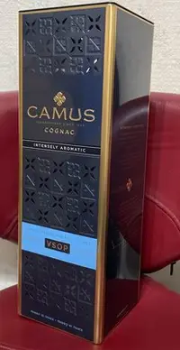 在飛比找Yahoo!奇摩拍賣優惠-Camus COGNAC 洋酒金屬盒