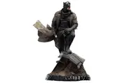 Justice League Knightmare Batman 1:4 Scale Statue
