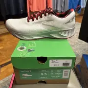Size 9.5D Men's - Brooks Levitate 6 - White/Red/Silver - 1103951D405 WINTER ❄️