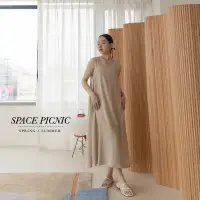 在飛比找蝦皮商城優惠-[明天出貨] Space Picnic｜Ｖ領傘狀無袖長洋裝-