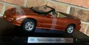 Road Signature 2002 Pontiac Firebird Trans AM 1:18 SCALE