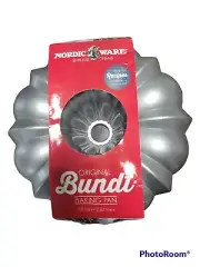 Nordic Ware Sparkling Silver Original Bundt Pan cast aluminum