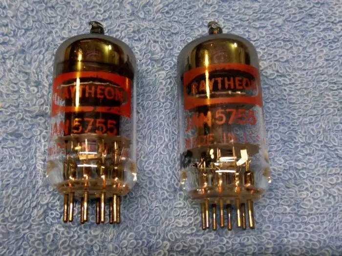 GE 7027A 真空管 4本 純正箱付 PAIRテストデータ記載 GE 7027A 真空管 4本 純正箱付 PAIRテストデータ記載 Riftbound