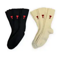在飛比找momo購物網優惠-【AMI PARIS】經典愛心刺繡LOGO 三雙組 棉質 襪