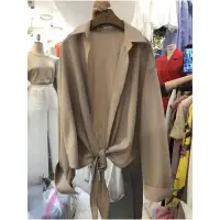 在飛比找蝦皮購物優惠-轉賣 Cover.com 韓 開襟 綁帶 麻料 罩衫