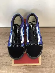 VANS Old Skool Lightning Blue/Black Low Top for Kids US Size 11.0 New with Box