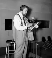 The Campbell Playhouse Radio Program Orson Welles 1930s CBS RADIO PHOTO 2