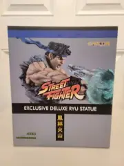 Street Fighter Exclusive Deluxe Ryu Statue with Pulsing Hadoken Geek Exclusive