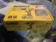20V Max Cordless Drill / Driver Kit, Compact, 1/2-Inch (DCD771C2)