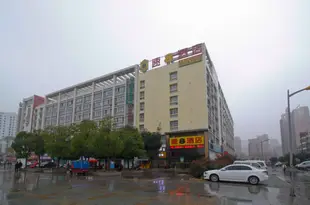 速8酒店(合肥史河路拓佳歡樂廣場店)Super 8 Hotel (Hefei Shihe Road Tuojia Huanle Square)