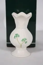 BELLEEK MINI HANDCRAFTED MONNEMARA VASE ITEM #2039 TOY SIZE 4" TALL NEW IN BOX
