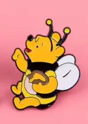 Winnie the pooh characters enamel pin - Pooh COSPLAY AS BEE - Free AU Post