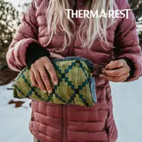 在飛比找松果購物優惠-【THERMAREST】戶外壓縮枕_M (悠遊戶外) (8.