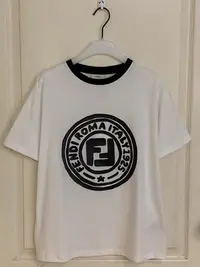 在飛比找Yahoo!奇摩拍賣優惠-全新 Fendi 立體logo print T-shirt 