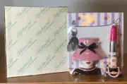 2004 Vanity Pad Holder & Pen Set Pink Hat/Lipstick Lady Notepad #892 NRFB VTG