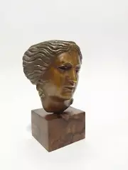 Statue Anahit made from bronze
