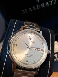 在飛比找Yahoo!奇摩拍賣優惠-(雅峰精品)瑪莎拉蒂ELEGANZA系列經典銀色錶盤不銹鋼男