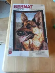 BERNAT CRAFTS GERMAN SHEPHERD LATCH HOOK TUG/WALL HANGING - 24” X 34”