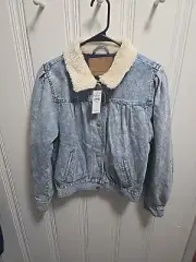 NWT American Eagle Sherpa Lined Collar Blue Jean Jacket Womens Medium Trucker
