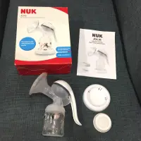 在飛比找蝦皮購物優惠-NUK 靈巧型手動吸奶器 擠奶器 吸乳器