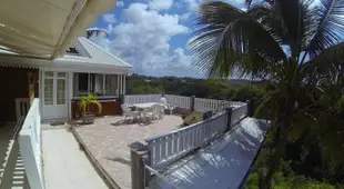 Studio avec terrasse amenagee et wifi a Le Gosier a 3 km de la plage