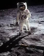 NEIL ARMSTRONG MOON LANDING APOLLO 11 8X10 PHOTO