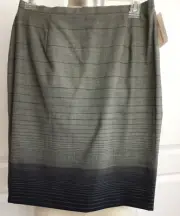 NOS Escada Laurel Gray and black striped Rear Zip Lined skirt 38 100% Wool