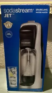SodaStream Jet Sparkling Water, Soda Machine A200 Black New in Box