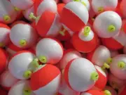 10 MEDIUM 1.50 INCH ROUND SNAP ON FOAM FISHING FLOATS BOBBERS CORKS CHOOSE